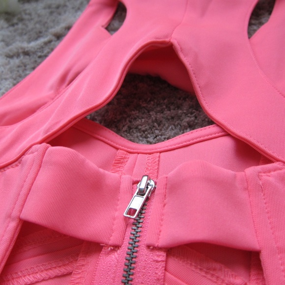 BLVD Vibrant Pink Dress - Picture 6 of 8